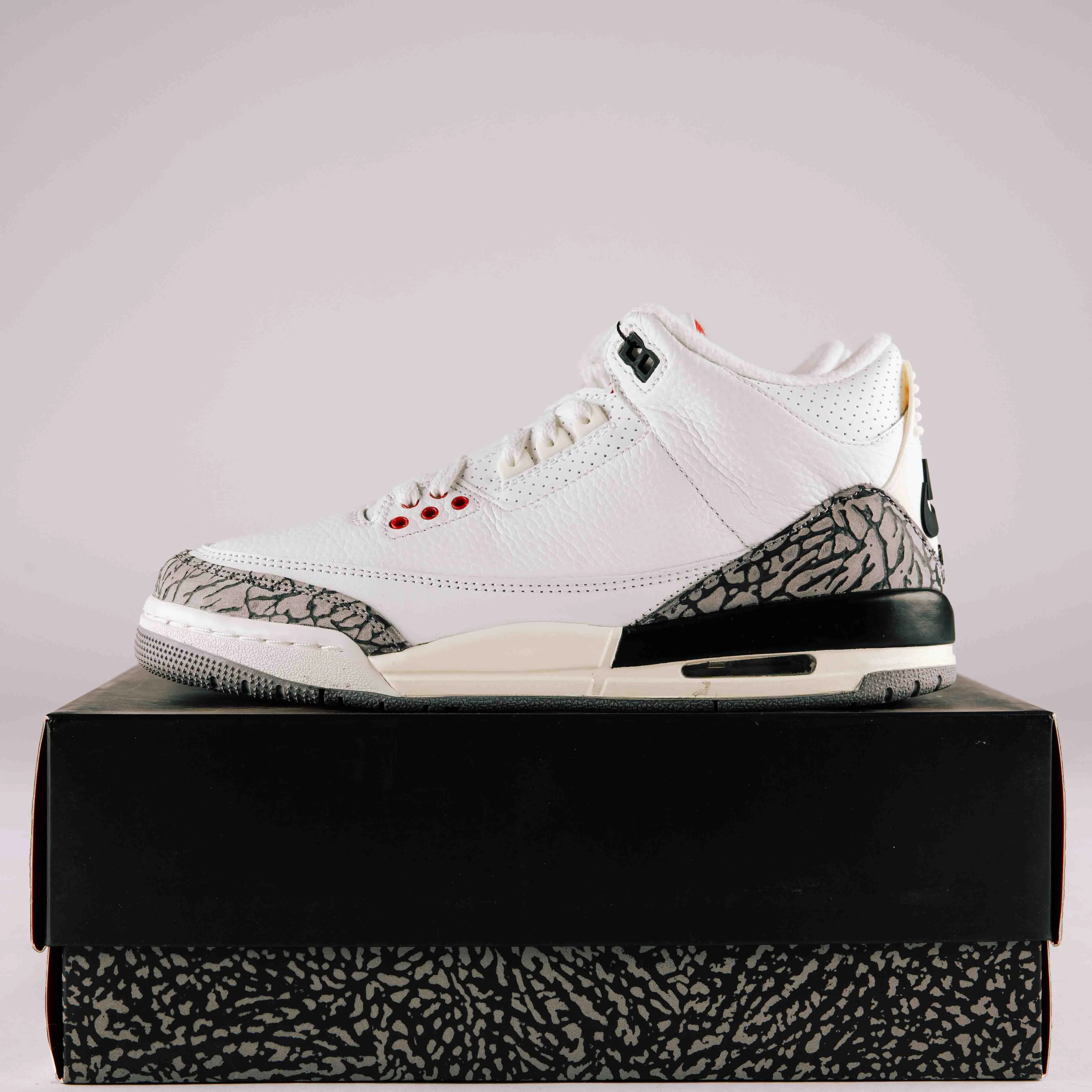 Jordan 3 Retro White Cement Reimagined GS (Used) 0101