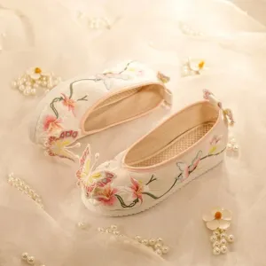 Xiu Hua 绣花 Embroidered Butterfly Song Ming Pointed Toe Qiao Tou Shoes